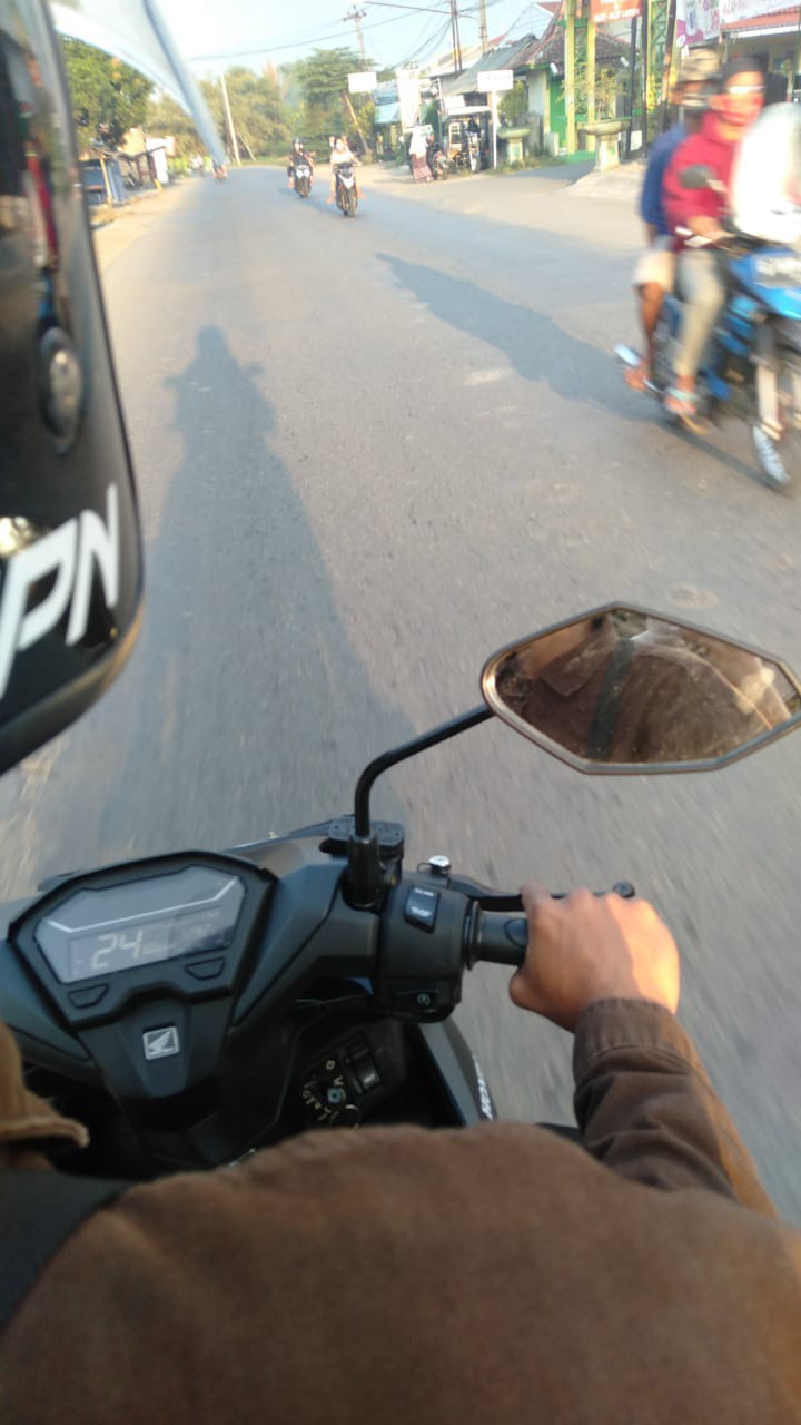 Korek Api Elektrik Electric Usb Rechargeable Lighter Usb - Warna Acak