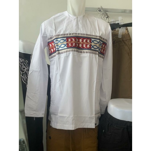 Itang Yunaz PVI 29/018