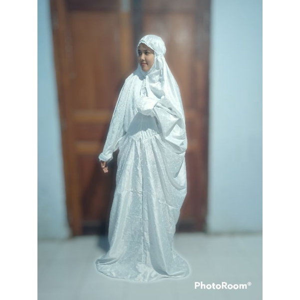 Mukena Terusan Sutra Paris Polos