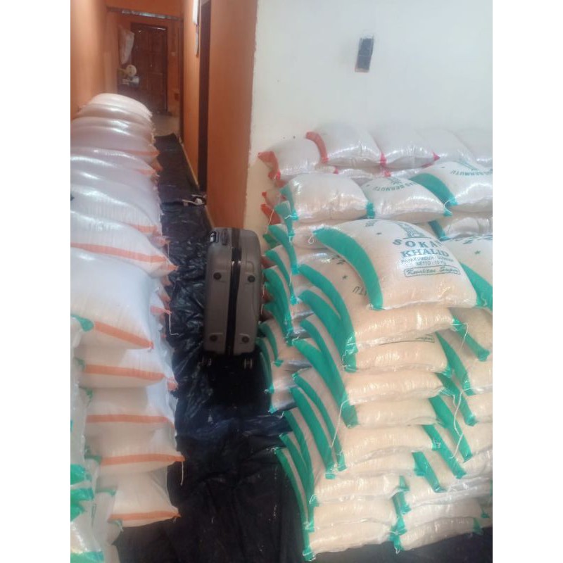 

beras solok 10kg rp. 175.000