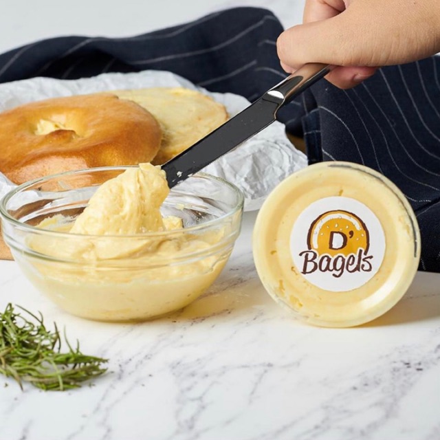 

CREAM CHEESE『 Dbagels Bagel & Muffin 』