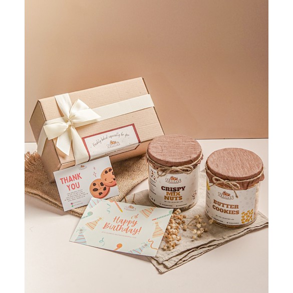 

BIRTHDAY HAMPERS - isi 2 toples | Peanut Butter & Almond Oatmeal