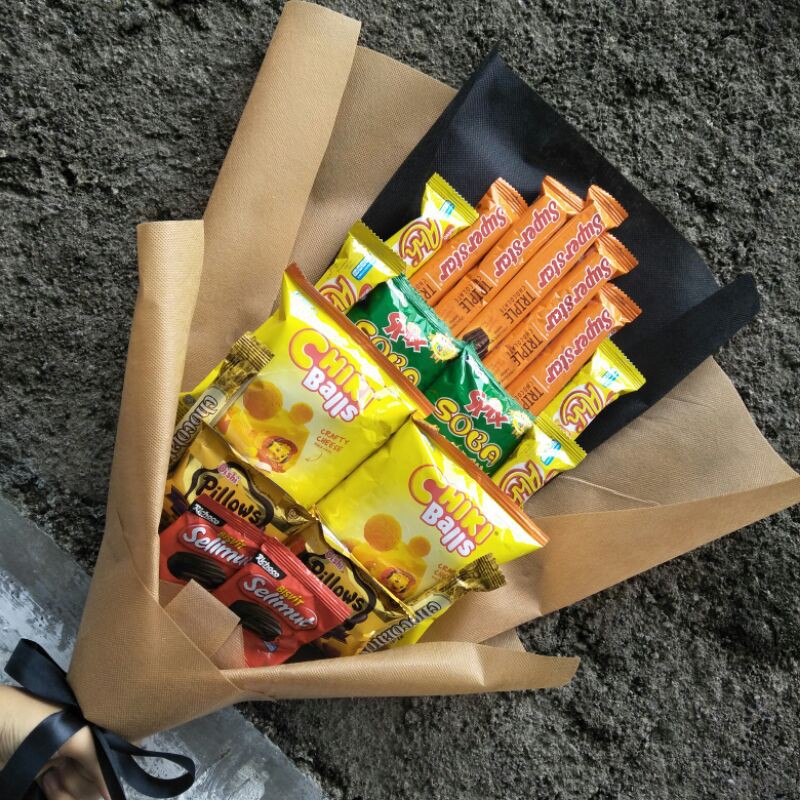 BUCKET SNACK/hadiah wisuda/ulang tahun/sidang/snack termurah