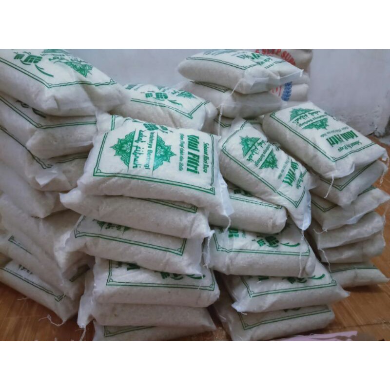 

BERAS ZAKAT 2,5kg ,2,7kg,2,8kg &3kg