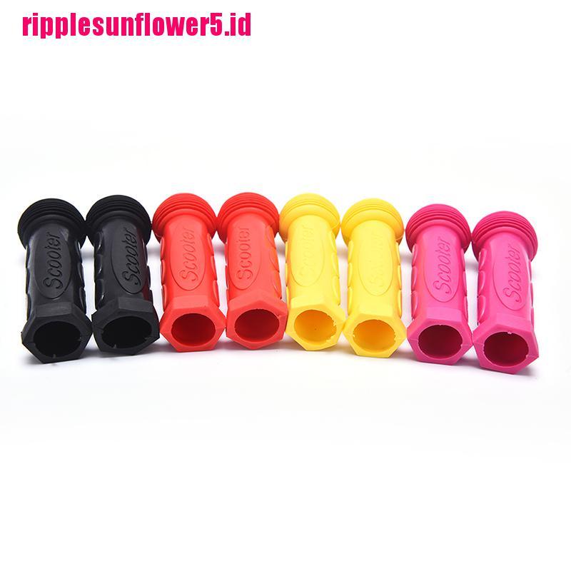 # Kaos T-Shirt Wanita Lengan Pendek Motif Print #1 Pasang Grip Stang Bahan Karet Untuk Skateboard / Skuter