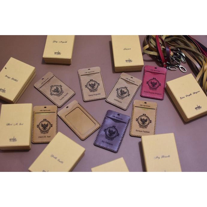 

[[COD]] ID Card / Name Tag Kulit Custom Nama / ID CARD HOLDER SINGKARAK A01 EKSLUSIF Kode 399