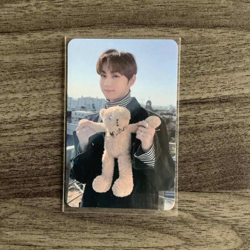 jungwon yzy - booked by 093cartsz