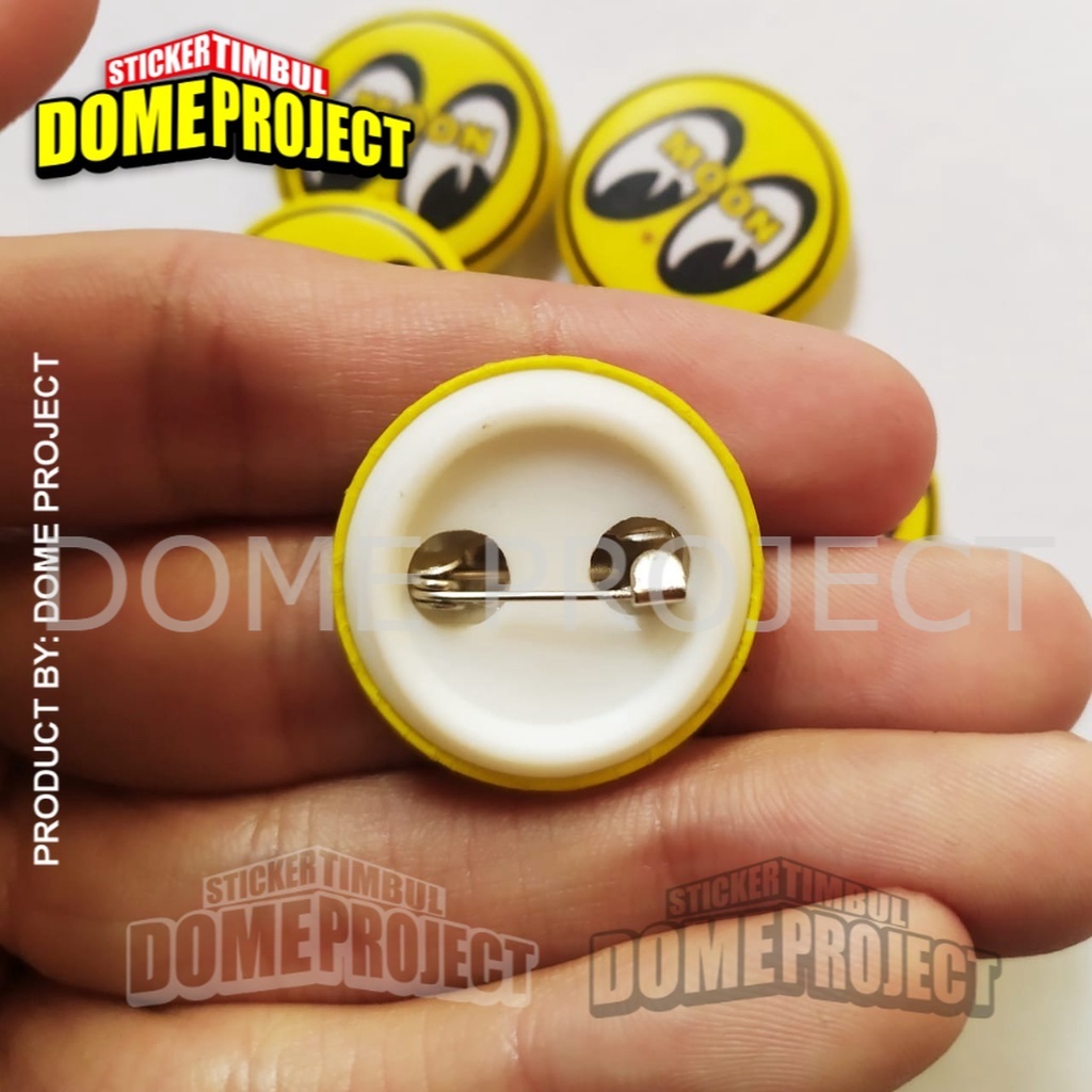 MOONEYES PIN PENITI 25MM BUTTON PIN AKSESORIES ROMPI AKSESORIES TAS