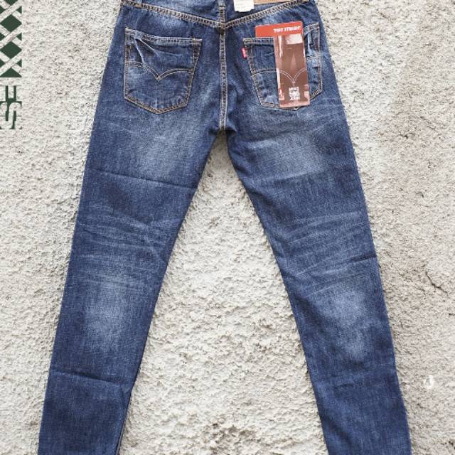 Celana levis 505