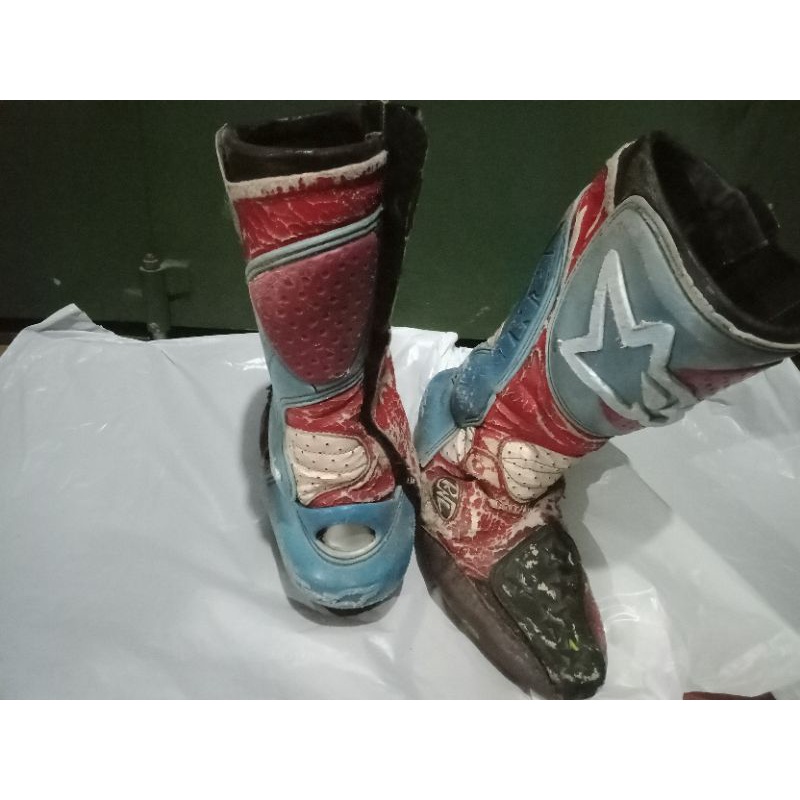sepatu rnl road race