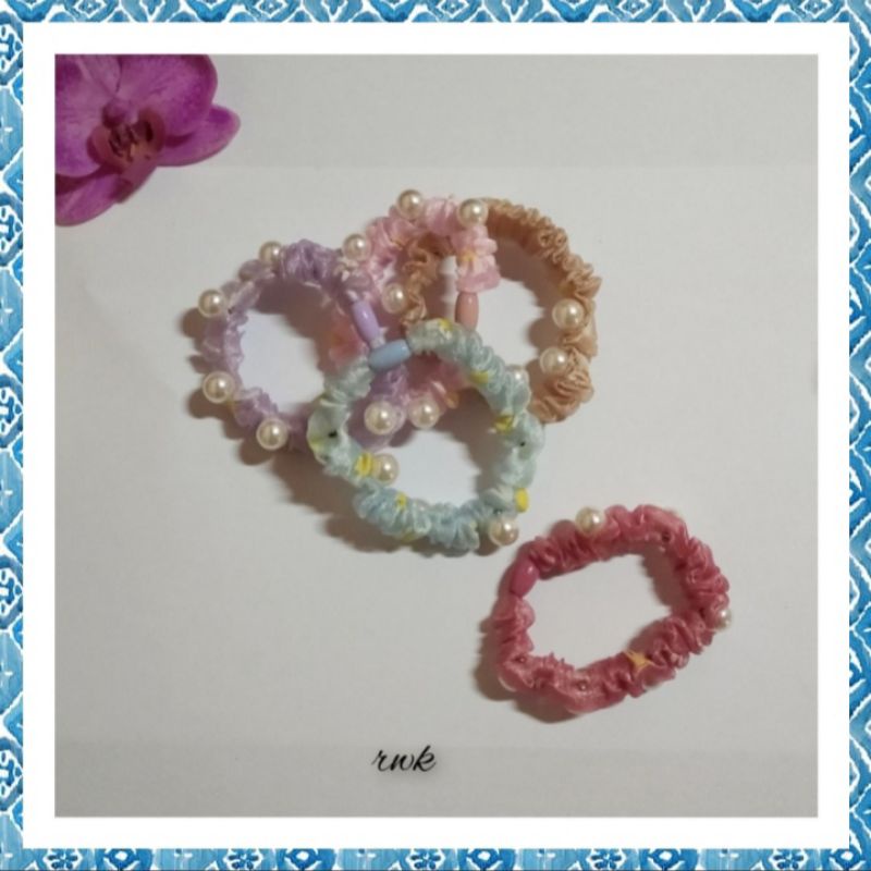 Ikat Rambut Scrunchie Mutiara Korea