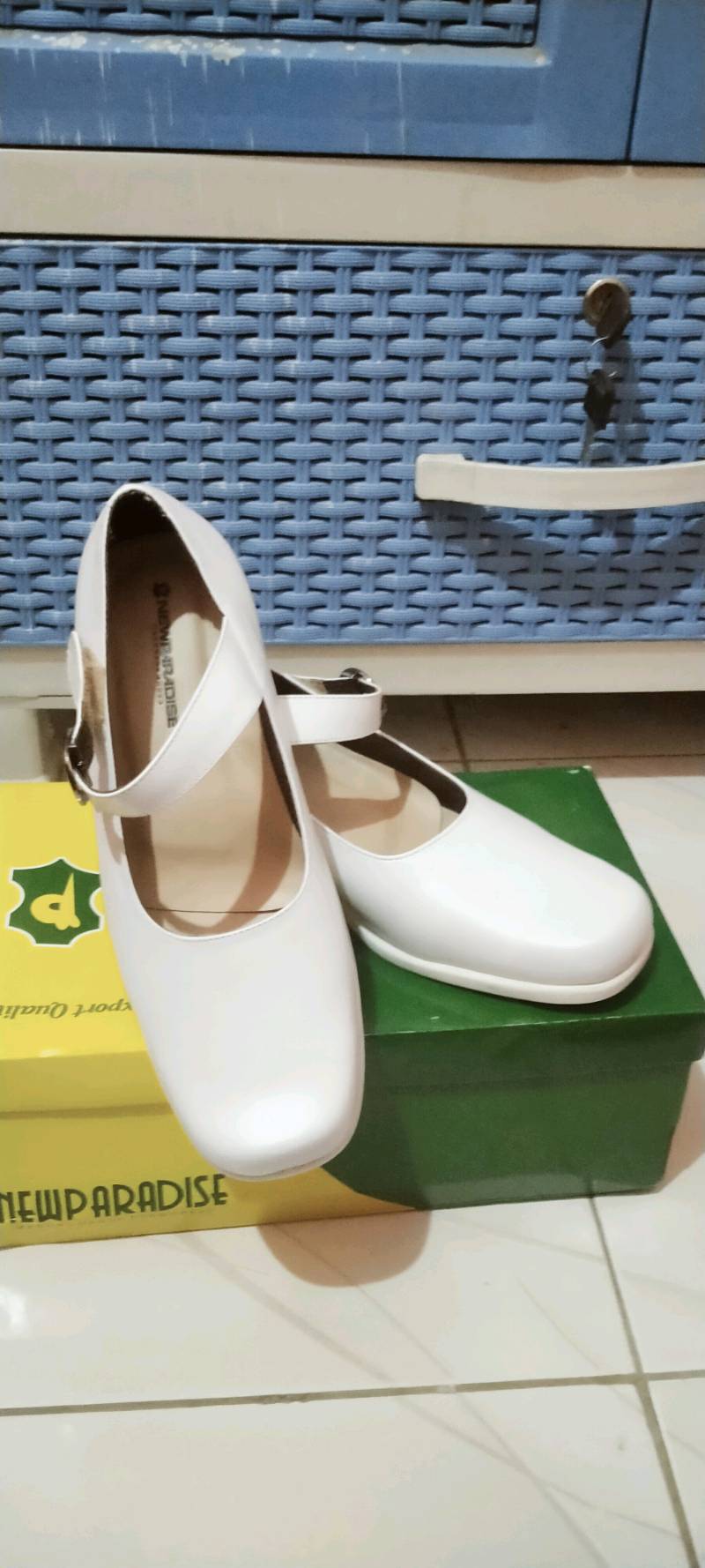 Sale ! Sepatu Paskibra Sekolah Kantor Pantofel Wanita / Sepatu Formal Kerja Wanita Kulit Asli Putih