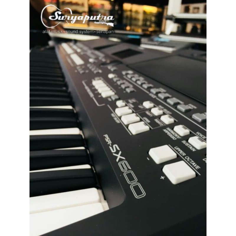 Yamaha PSR SX 600 Keyboard