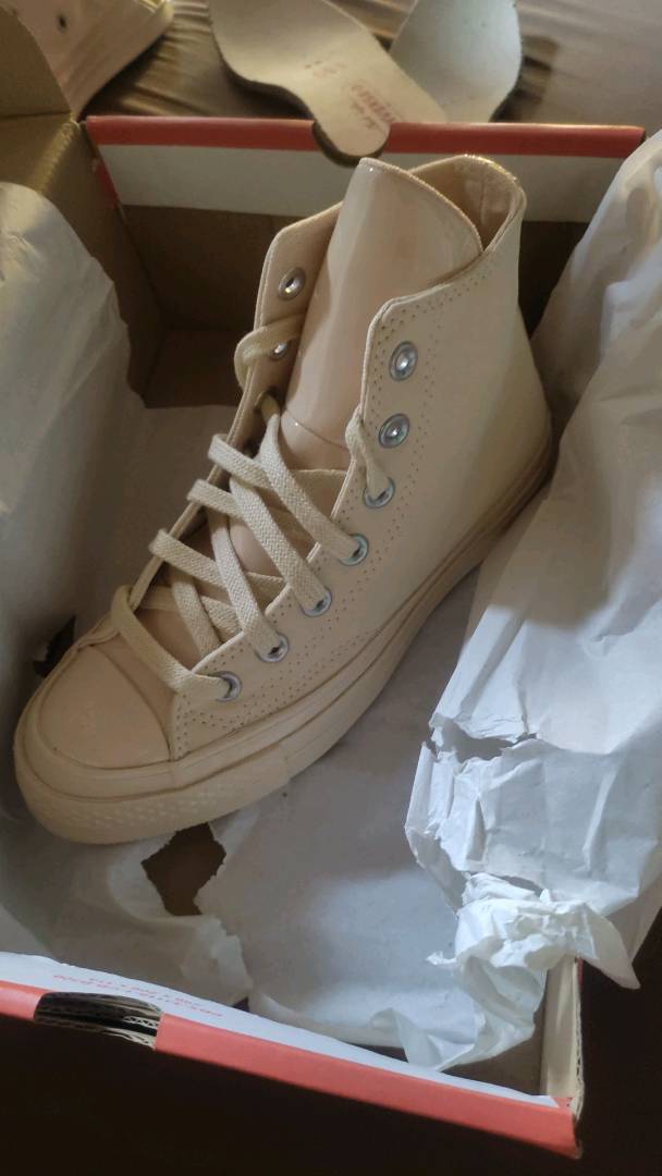 light brown chuck 70
