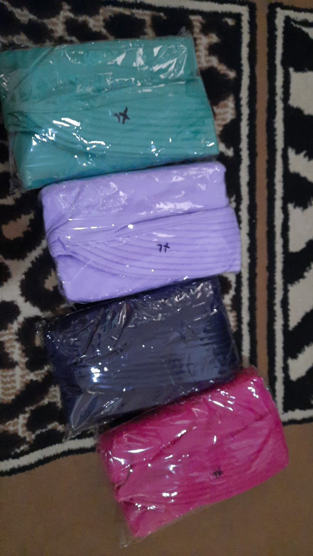 Syahira Mahkota Size Xl (1 Kg Isi 6)
