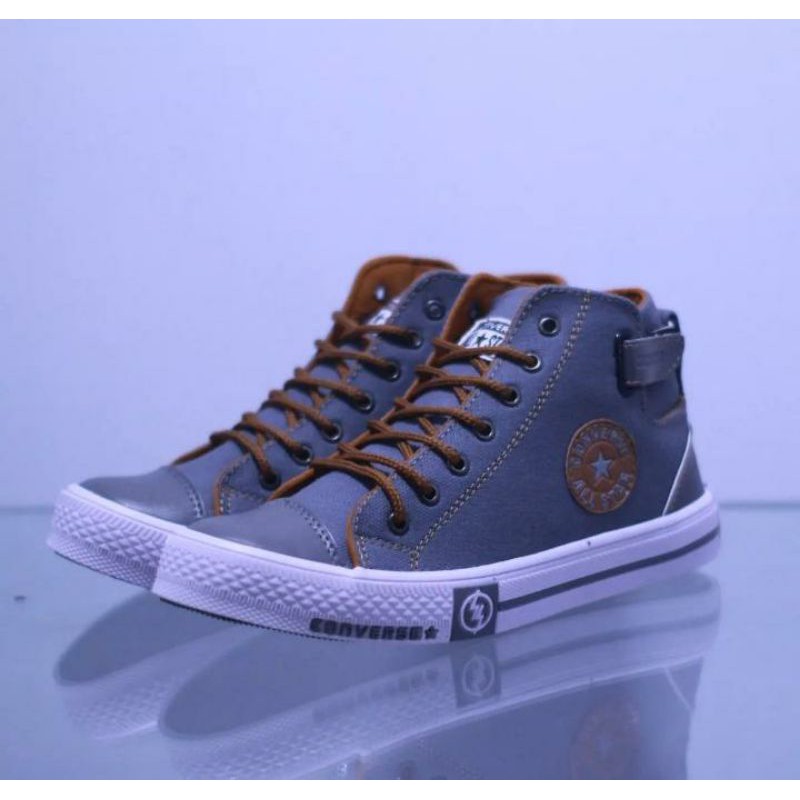 Sepatu Converse boots alstar