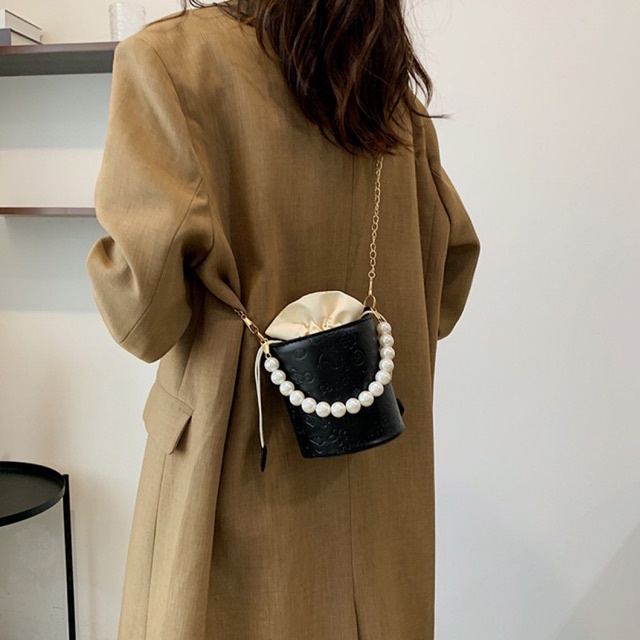 KOREAN BUCKET PEARL LEATHER BAG FASHION / TAS SELEMPANG BUCKET BULAT / TAS SLEMPANG KOREA BUKET KERANJANG KULIT MUTIARA LUCU CASUAL IMPORT