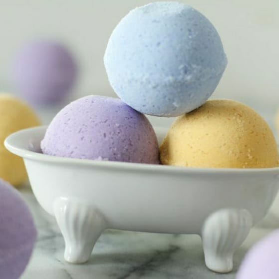 `ღ´ PHINKL `ღ´ Bath Bomb bola mandi warna busa surprise bathbomb berbusa warna