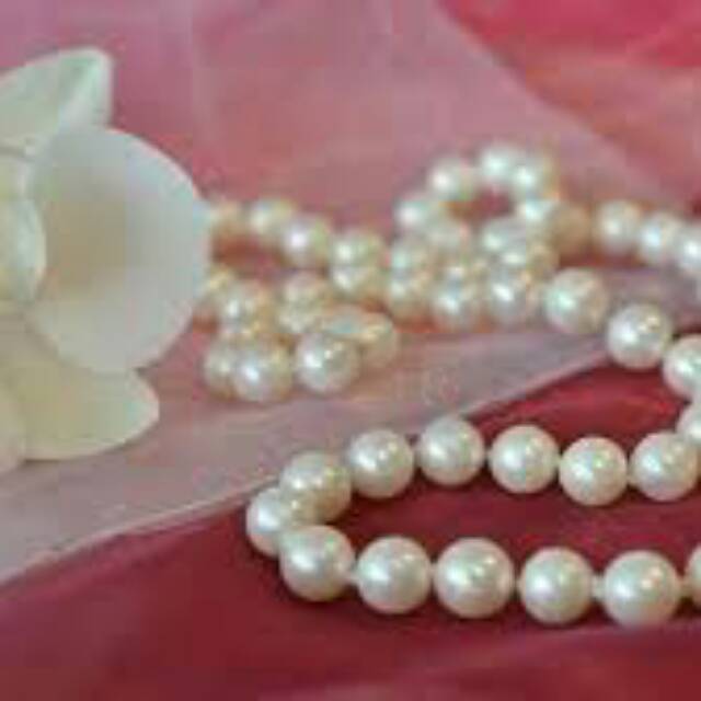 

mutiara buatan