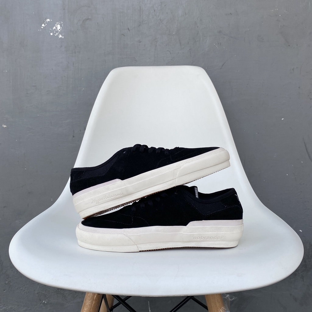 Sepatu Sneakers Unisex Nobrands Hypotalamus Tali dan Velcro