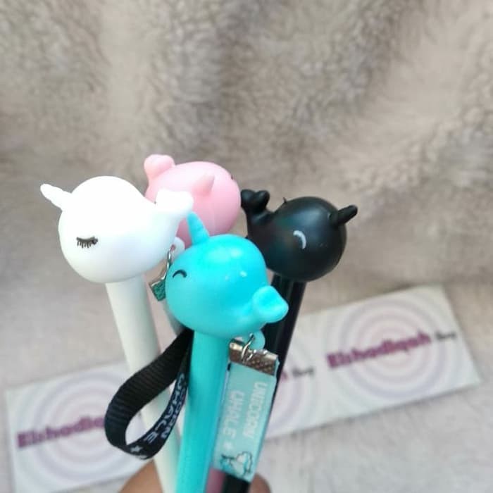 

PULPEN GEL UNIK WHILE UNICORN TALI - PULPEN GEL KARAKTER KARET LUCU