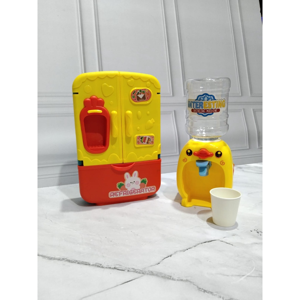 Mainan Dispenser Air dan Kulkas (refrigerator) - Merah Muda