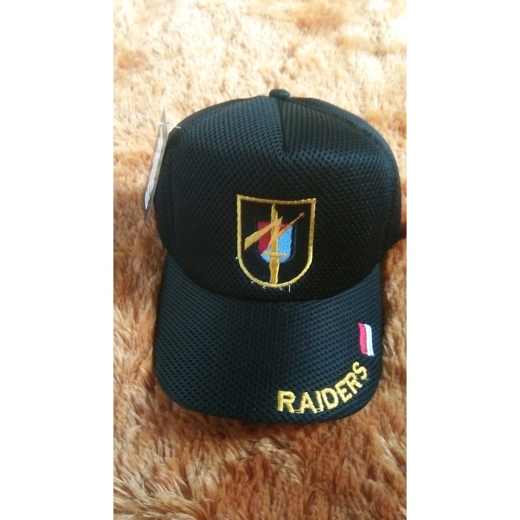 Topi Raider