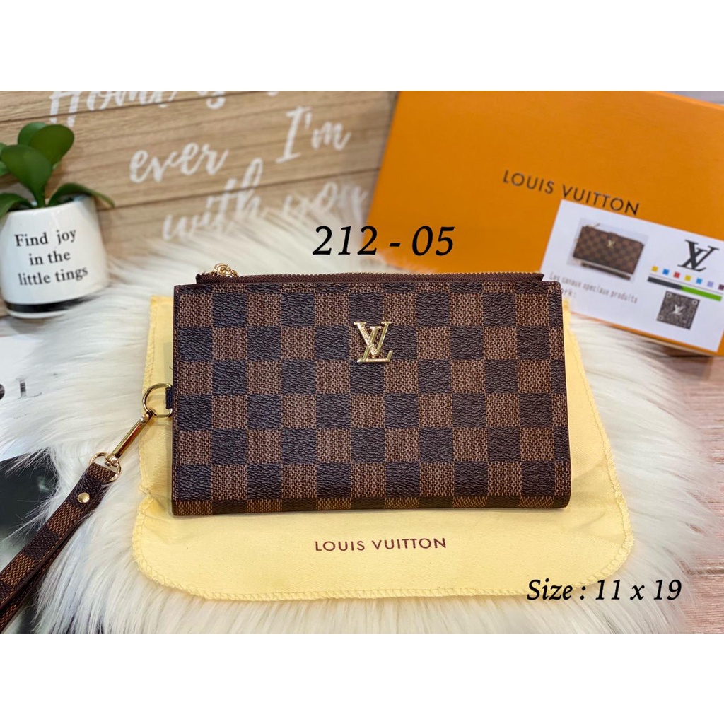 Dompet Lipat Wanita Impor Ada tempat HP, Slot Card Full Hembos