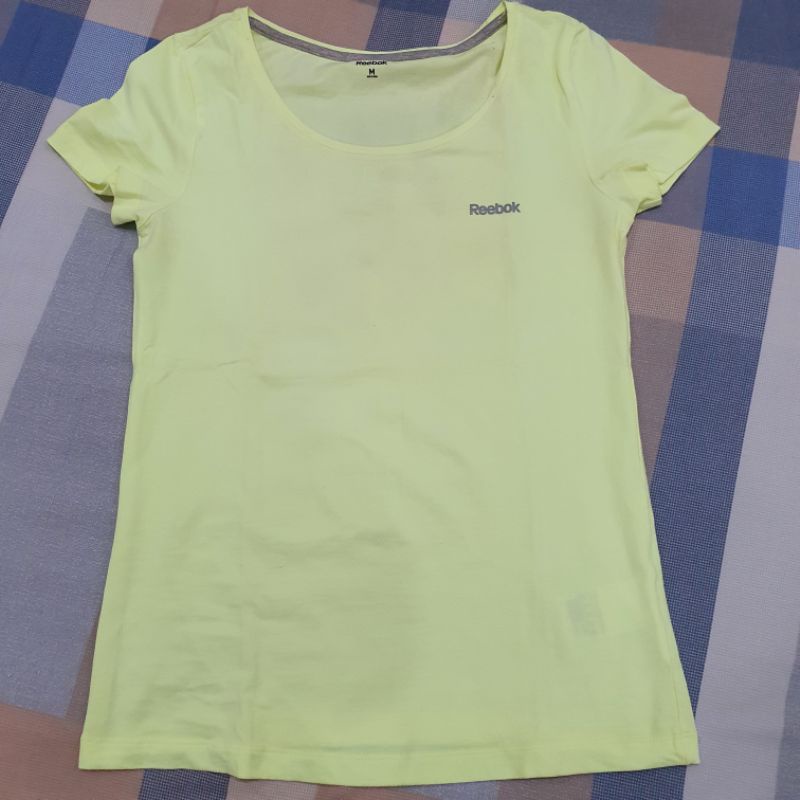 Reebok Tee / Kaos Reebok size M preloved