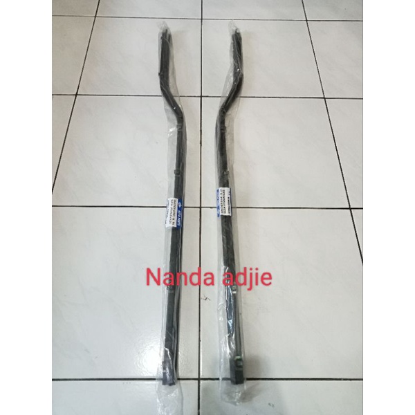 Pelipit kaca depan dalem mobil Vitara Escudo Sidekick