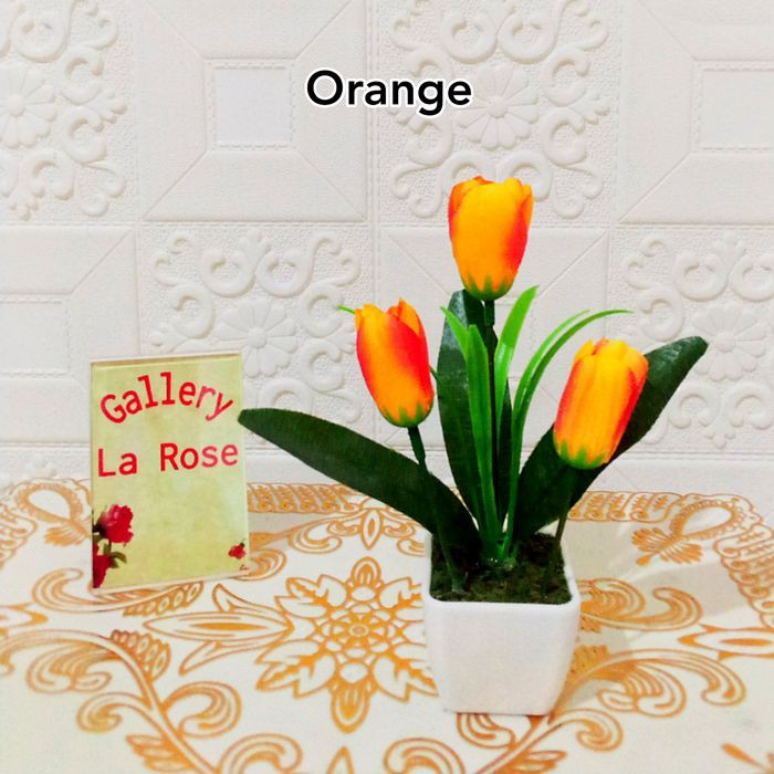 Promo Bunga Tulip Mini Pot Plastik / Bunga Mini / Dekorasi - Orange Limited