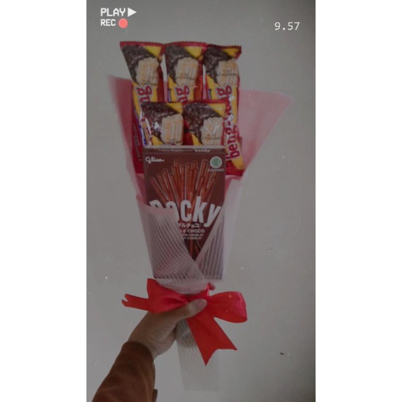 

Bucket Bunga Untuk Ulang tahun, Wisuda dll - 35K