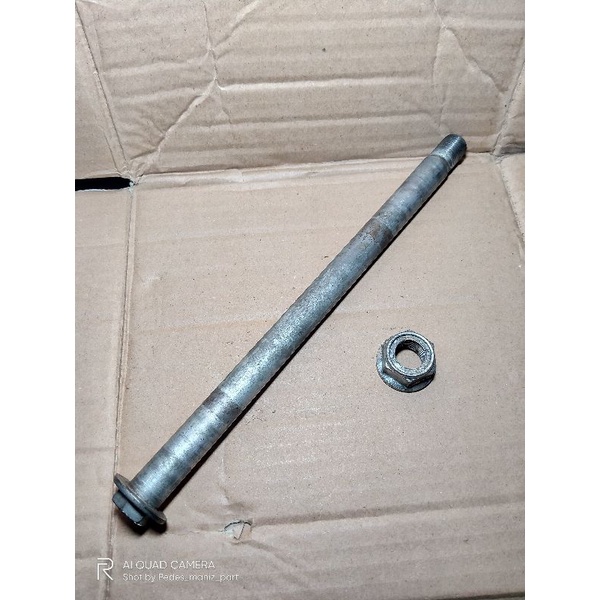 original as roda arem belakang tiger  2000 Tiger Revo original part lepasan motor