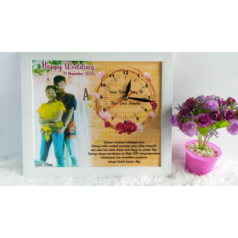 

Jam Custom Kado Unik Kado pernikahan Kado anniversary Kado ultah