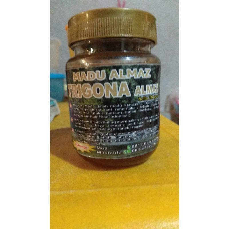 

madu trigona/klancheng/kelulut _ternak sendiri