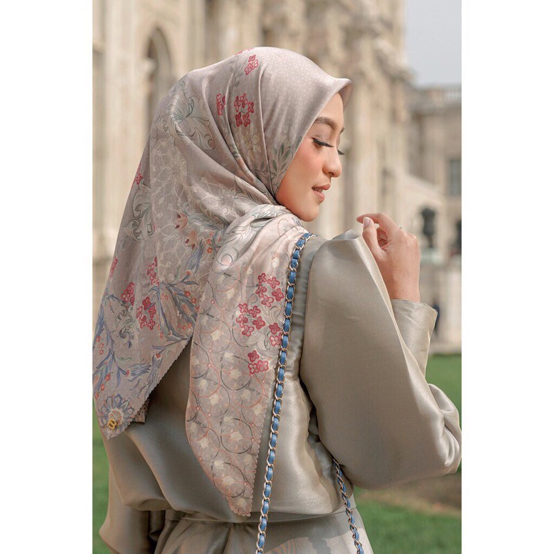 Buttonscarves The Topkapi Satin - Grey