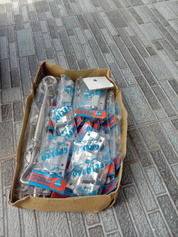 Hak Angin Jendela Bulat 8 Inchi / 20 Cm  Penyangga Jendela Berkualitas