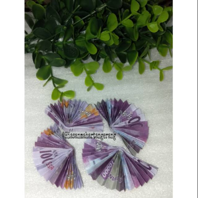 Hiasan Mahar Bentuk Kipas dari Uang Mainan Bahan Doff