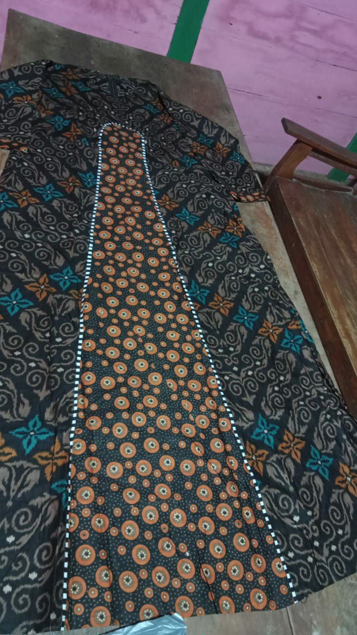 Gamis Batik Kombinasi Motif Lawasan Mawar Zigzag | Gamis Jumbo Xxxl