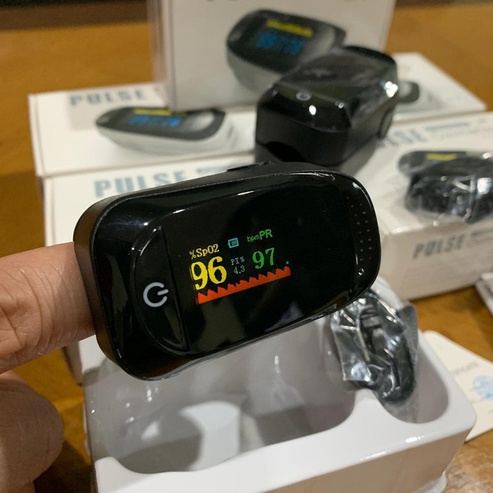 Pulse Oximeter Fingertip A2 hitam Pengukur Kadar Oksigen Detak Jantung Oximeter melalui jari