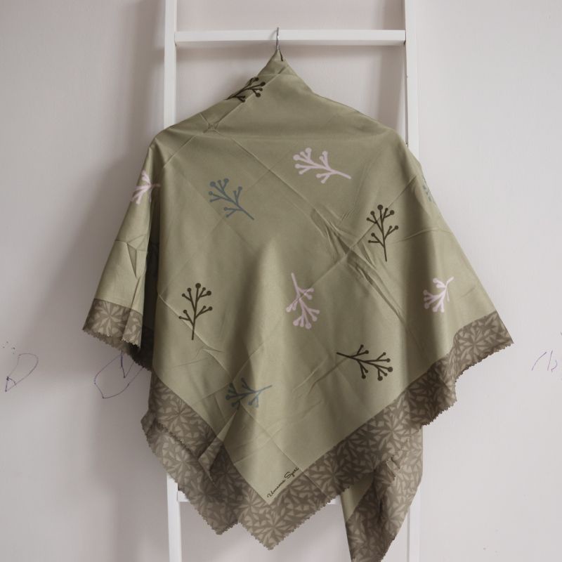H156 - Segiempat Voal Syari 130x130 / Hijab Segiempat Syari / Jilbab Segi Empat Jumbo Motif Umama-Matcha