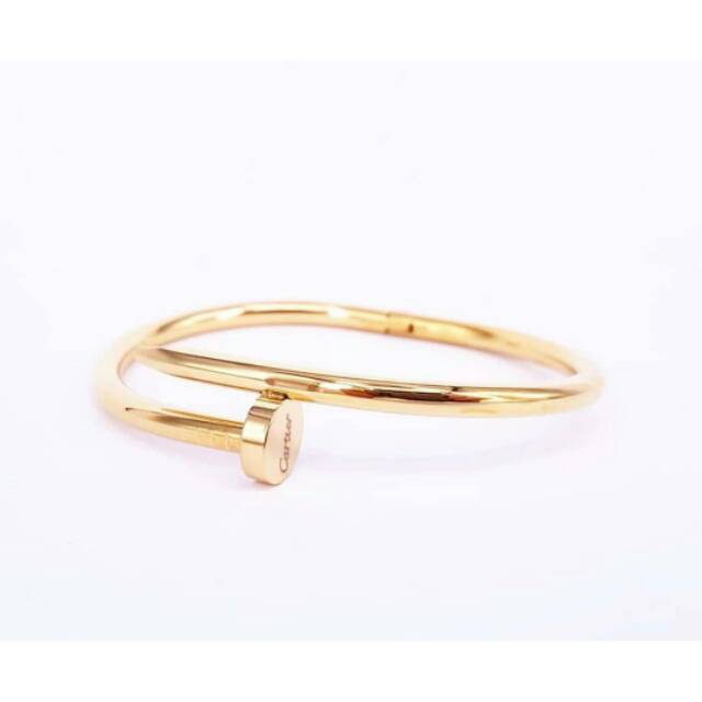 Gelang paku titanium