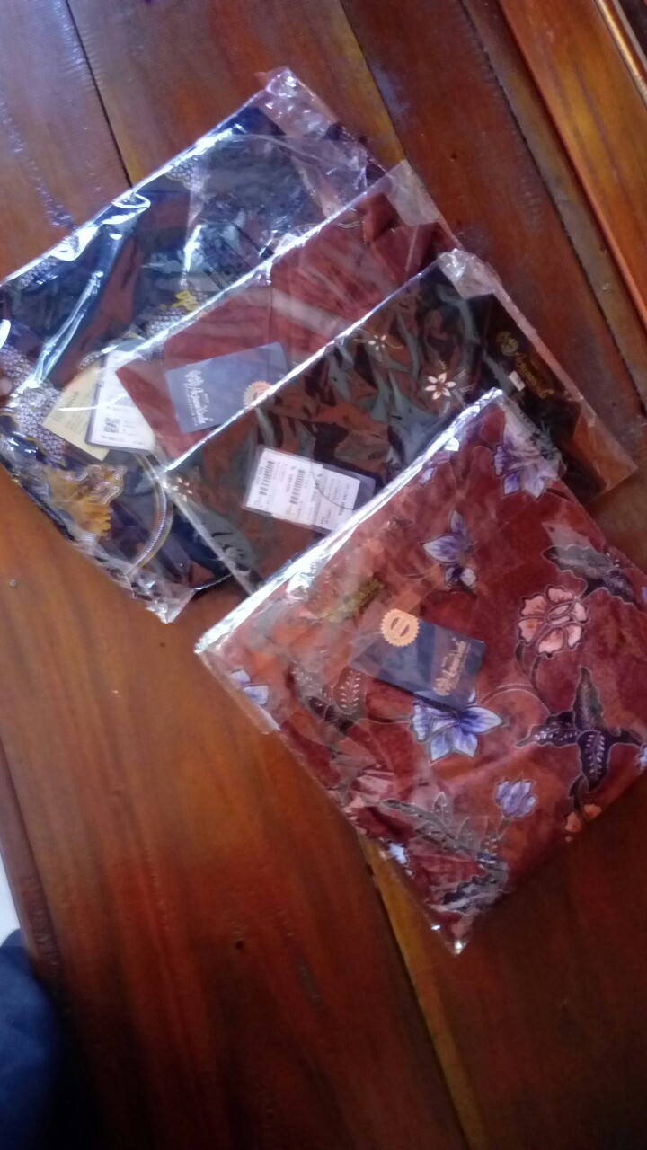 Arjuna Weda Boy Batik Anak Pisang Bali Besar - Merah Tua