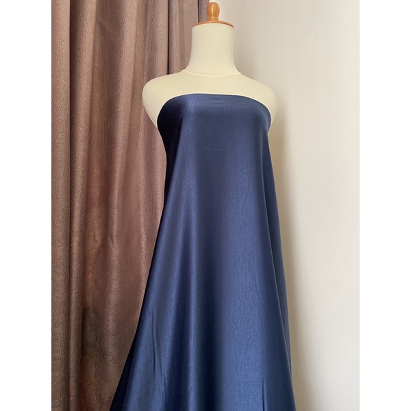 Kain Bahan Satin Saten Silk Lux Maxmara Premium Meteran Mewah Warna Biru Navy Blue