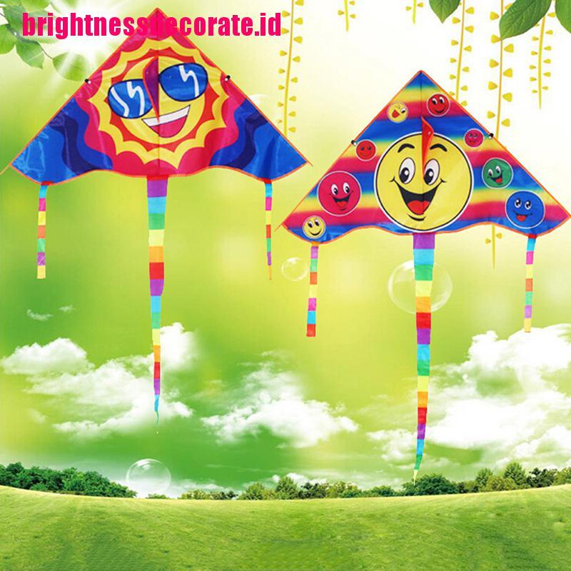 Brightid 1 Set Layang-Layang Motif Smiley Face Ukuran 80x45cm Dengan Tali 50m Untuk Outdoor