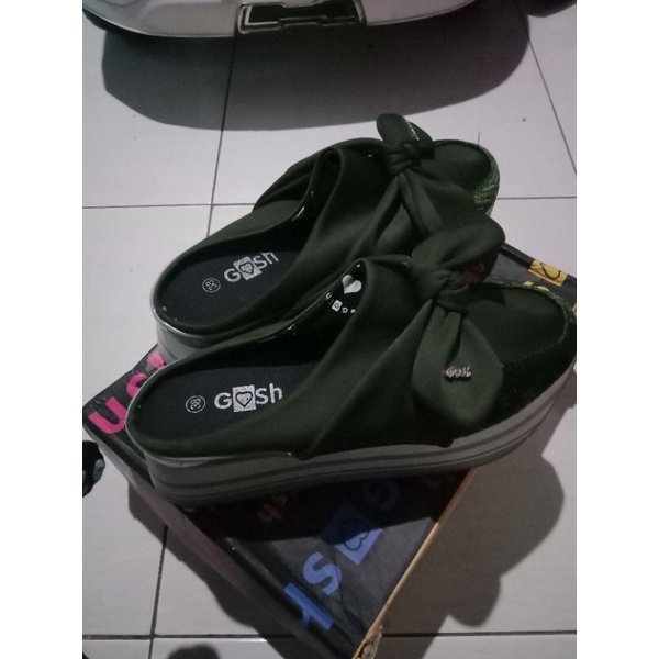 Preloved sepatu Gosh ORI size 38 w. hijau gelap minus kerdus
