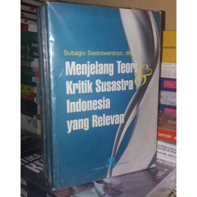 

Teori kritik susastra