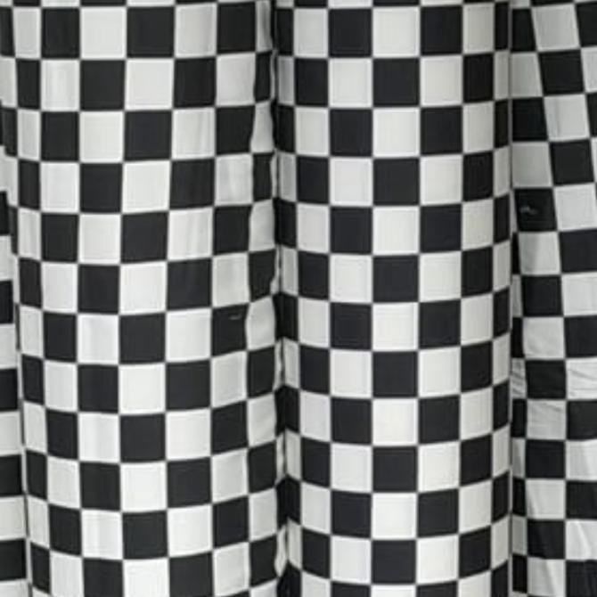 Kain katun twill satin stretch motif kotak Bali ( 1 yd /0.90cm )