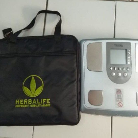 preeloved timbangan TANITA + tas Herbalife + talking point