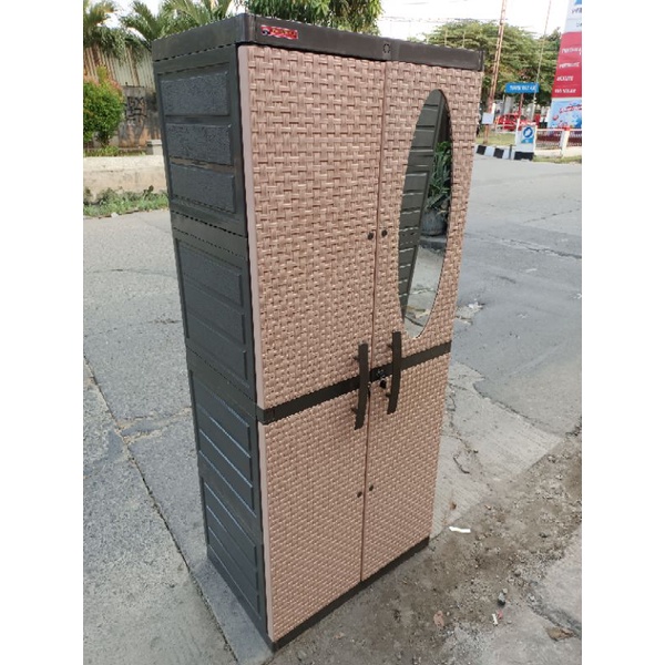 lemari baju plastik gantung susun 4 tinggi jumbo kaca cermin kunci kaki model rotan